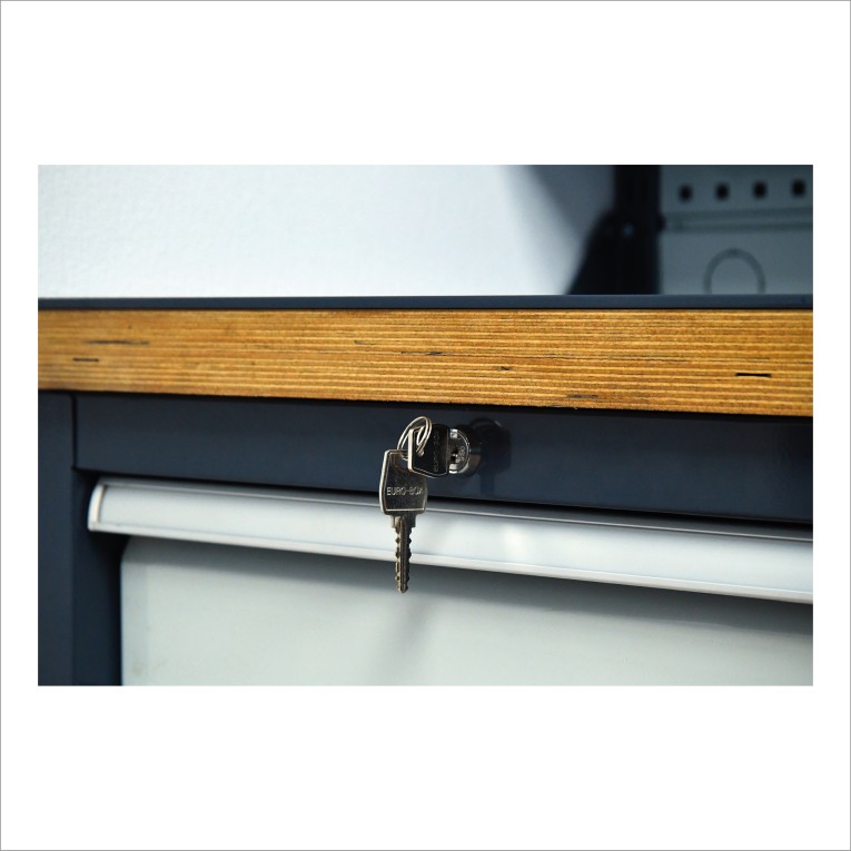 Верстак FBK 205.46.4-2F купить в Архангельске Верстак FBK 205.46.4-2F купить в Архангельске