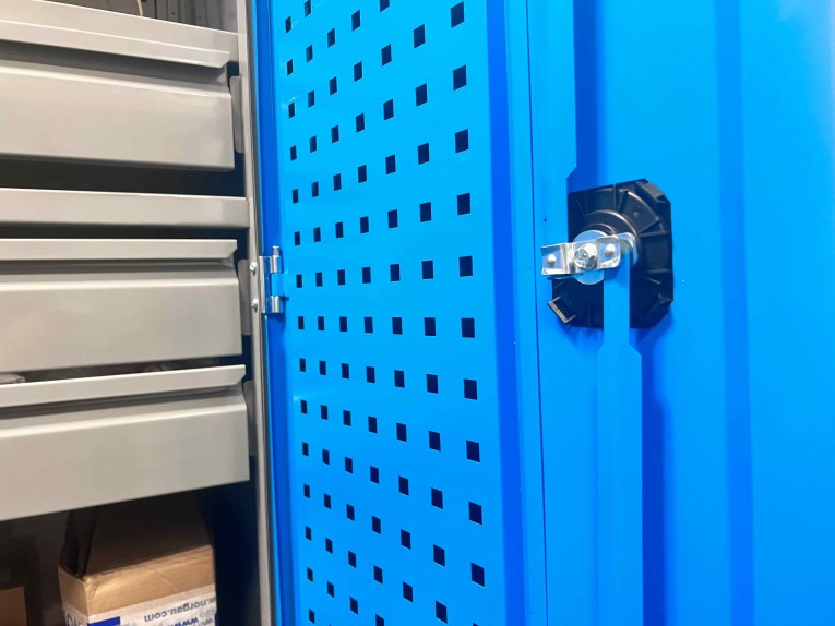 Шкаф инструментальный TNC 180.S3 купить в Архангельске Шкаф инструментальный TNC 180.S3 купить в Архангельске