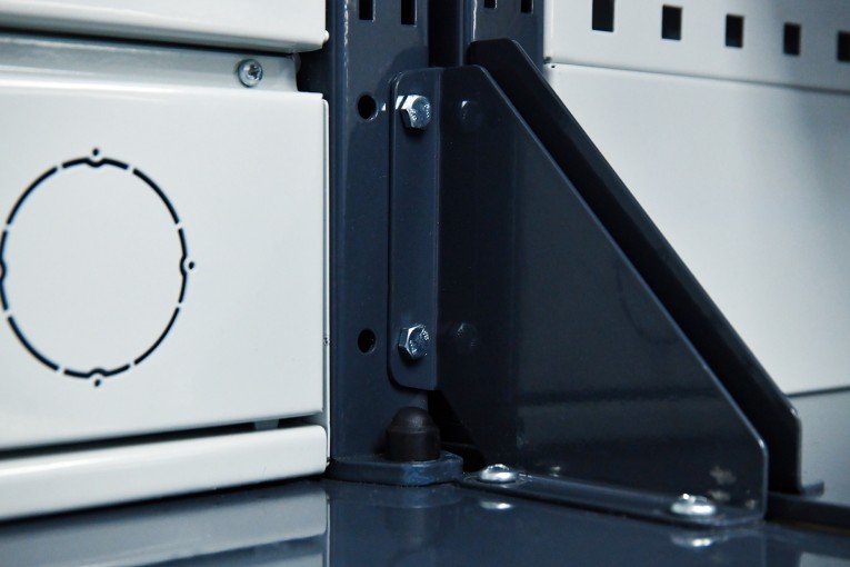 Верстак FBK 205.57.4-2F купить в Архангельске Верстак FBK 205.57.4-2F купить в Архангельске