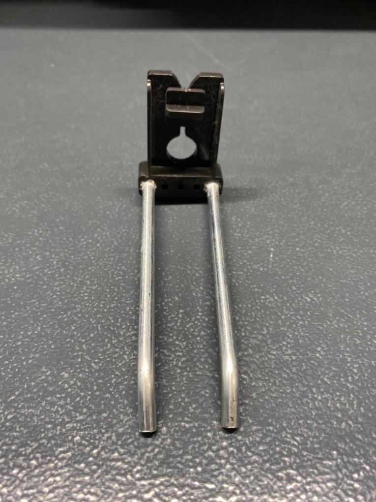 Крючок двойной 100 мм купить в Архангельске Крючок двойной 100 мм купить в Архангельске