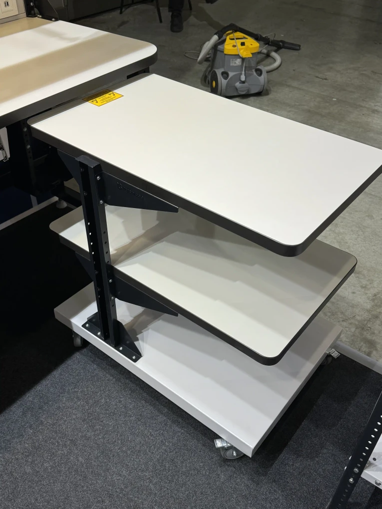 Подкатной антистатический стол SPC A купить в Архангельске Подкатной антистатический стол SPC A купить в Архангельске