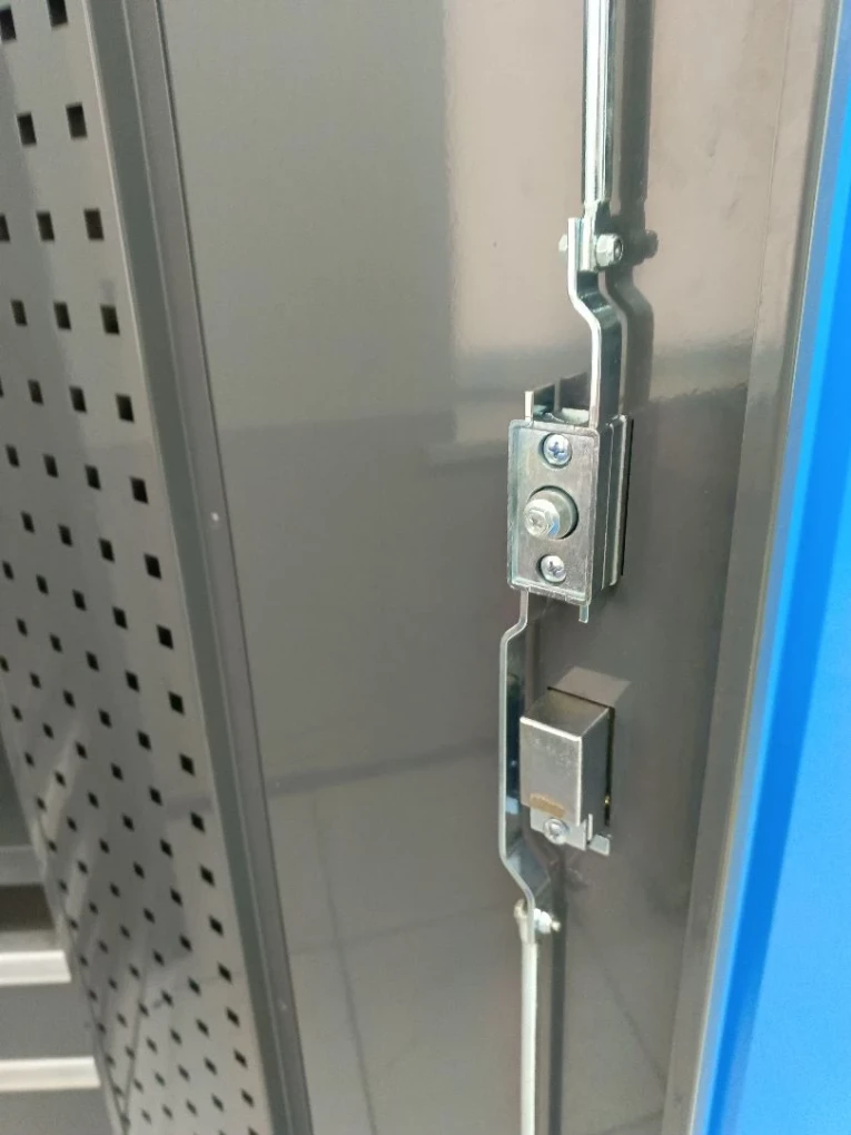 Шкаф инструментальный FBK 20 P.2S купить в Архангельске Шкаф инструментальный FBK 20 P.2S купить в Архангельске