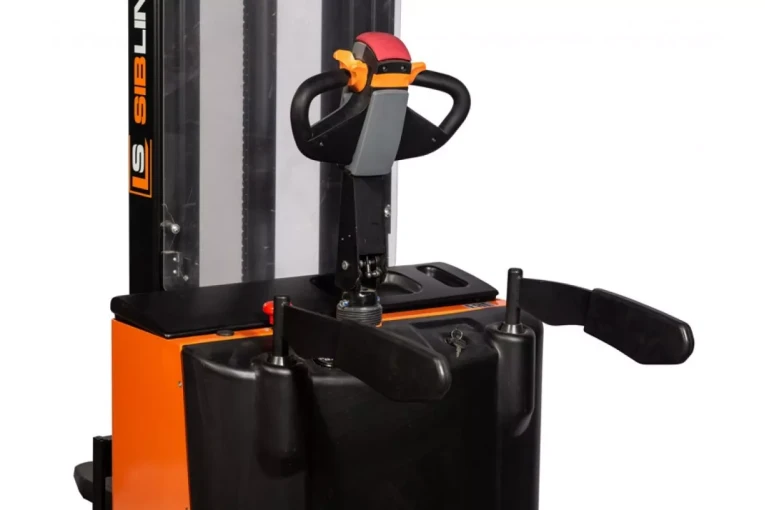 Штабелер электрический самоходный с платформой 2 т - 4,5 м Вилы: 1150 , АКБ Свинцово - кислотная, CL2045W SIBLINE купить в Архангельске Штабелер электрический самоходный с платформой 2 т - 4,5 м Вилы: 1150 , АКБ Свинцово - кислотная, CL2045W SIBLINE купить в Архангельске