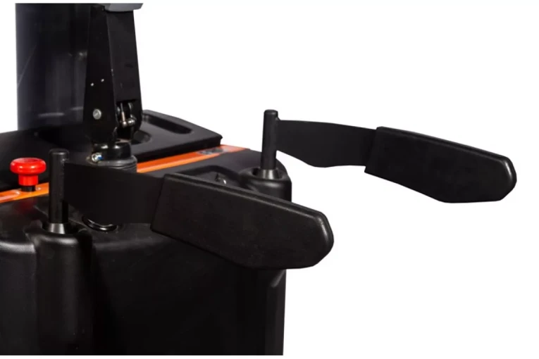 Штабелер электрический самоходный с платформой 2 т - 4,5 м Вилы: 1150 , АКБ Свинцово - кислотная, CL2045W SIBLINE купить в Архангельске Штабелер электрический самоходный с платформой 2 т - 4,5 м Вилы: 1150 , АКБ Свинцово - кислотная, CL2045W SIBLINE купить в Архангельске